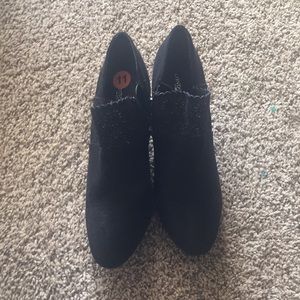 Black brand new heels